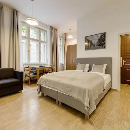 Deluxe In Prime Location Praga