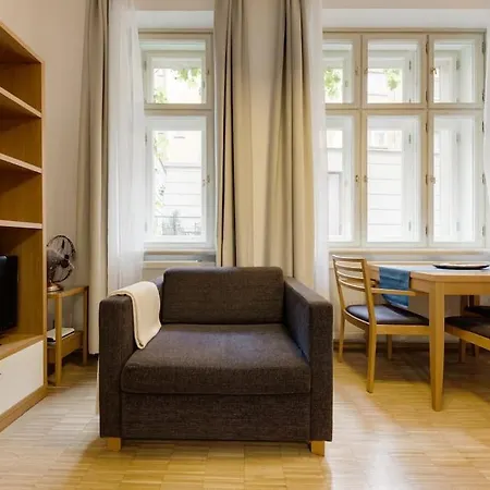 Deluxe In Prime Location Praga